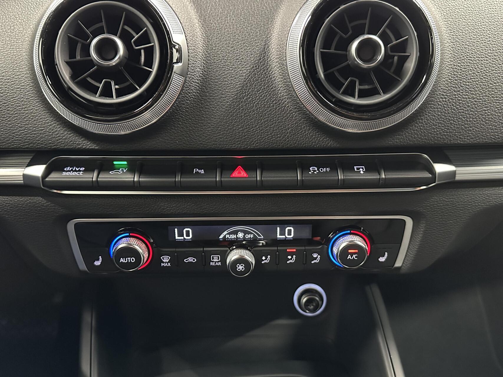 Foto van Audi A3 Sportback E-tron