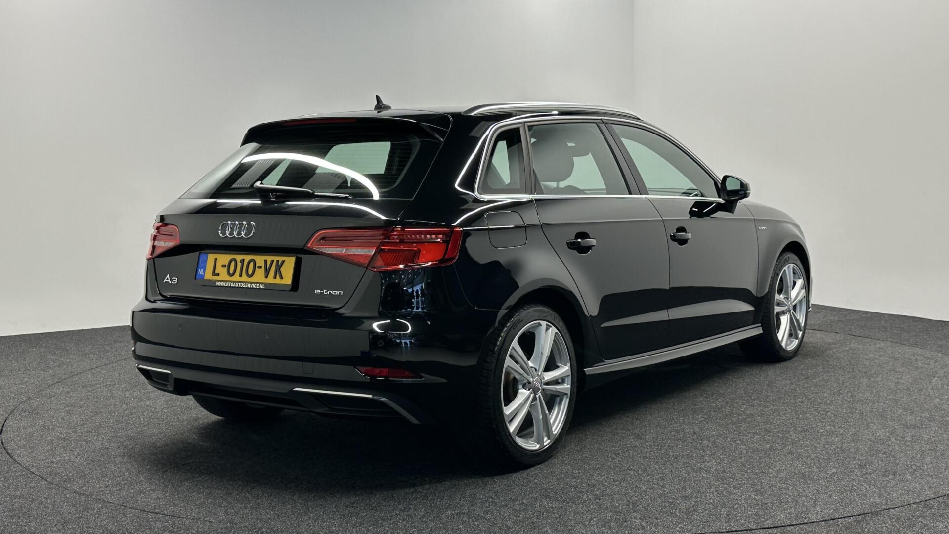 Foto van Audi A3 Sportback E-tron