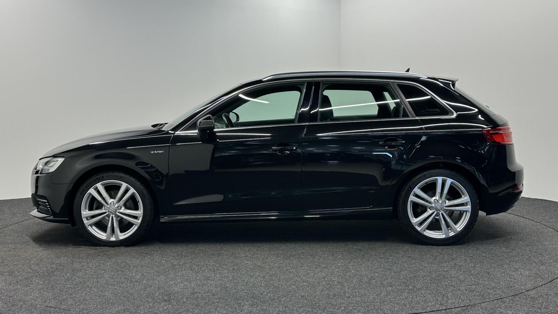 Foto van Audi A3 Sportback E-tron