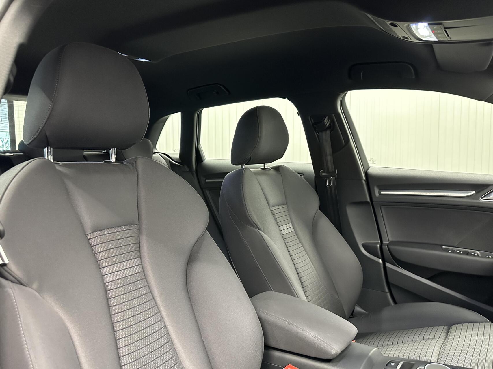 Foto van Audi A3 Sportback E-tron