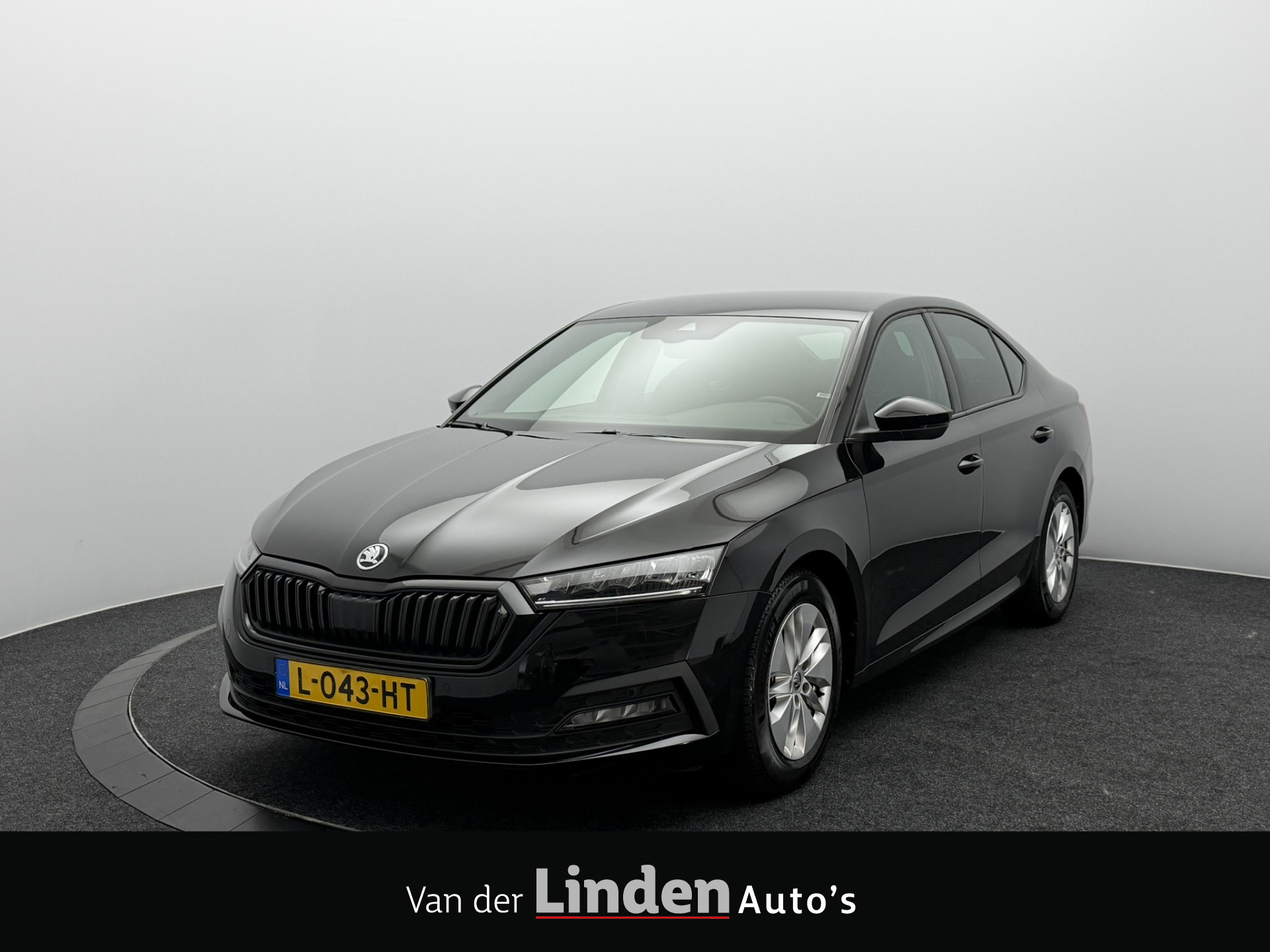 Skoda Octavia 1.0 e-TSI Sport Business | Virtual Display | Navigatie | Led | Carplay&Android | Adaptive Cruise Control 2021 - voorkant