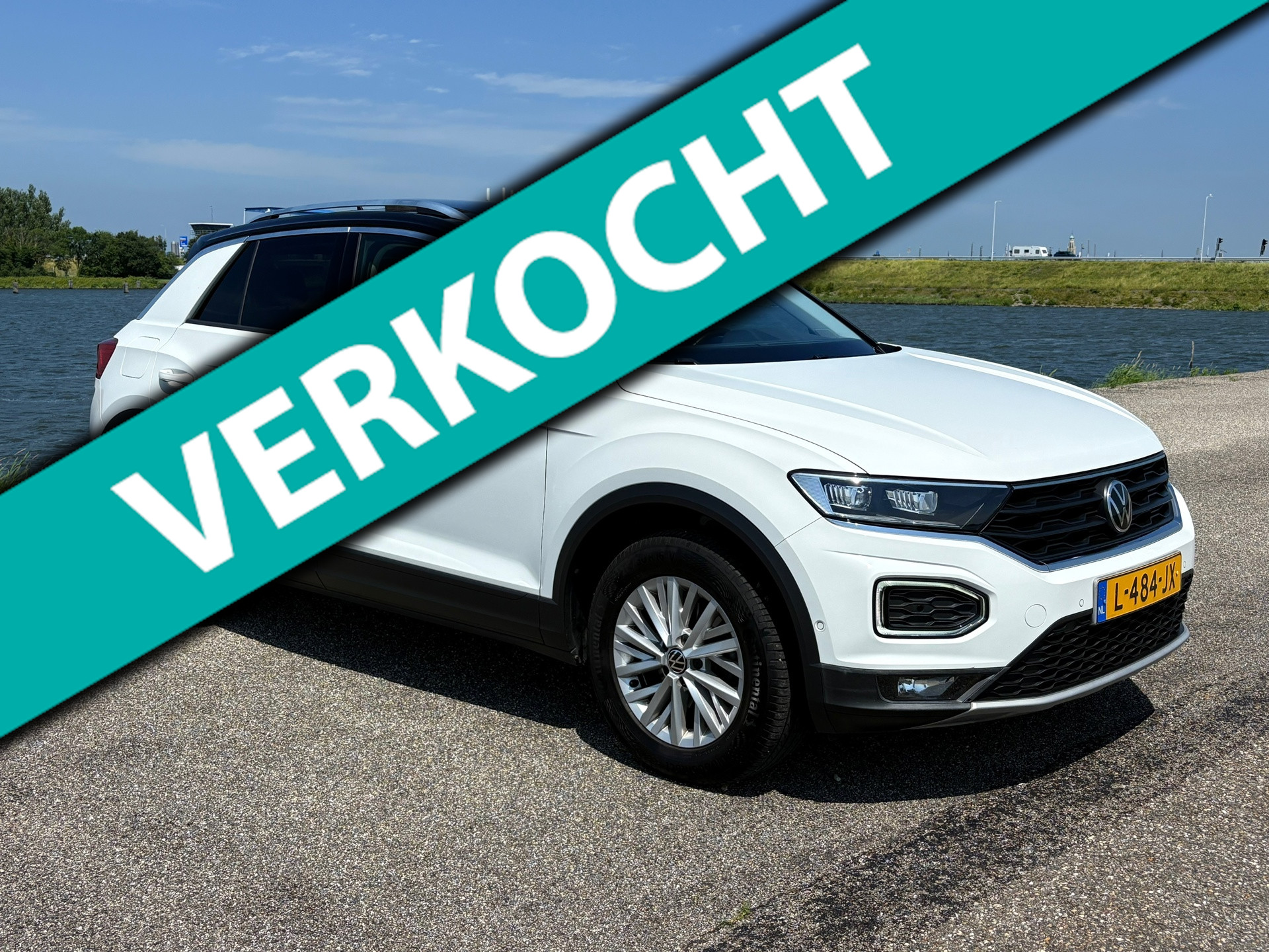 Volkswagen T-roc 1.5 TSI Style Business Intense/Pano/ECC/NL/Zeer volle 2021 - voorkant