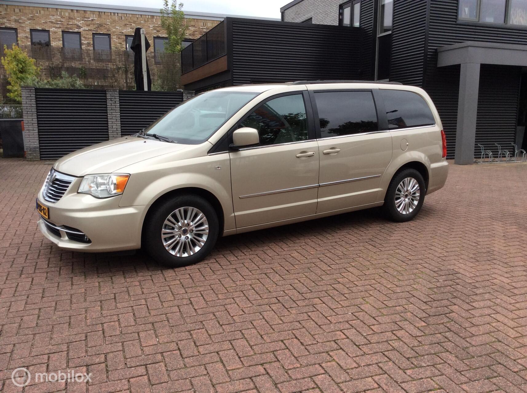 Foto van Lancia Voyager