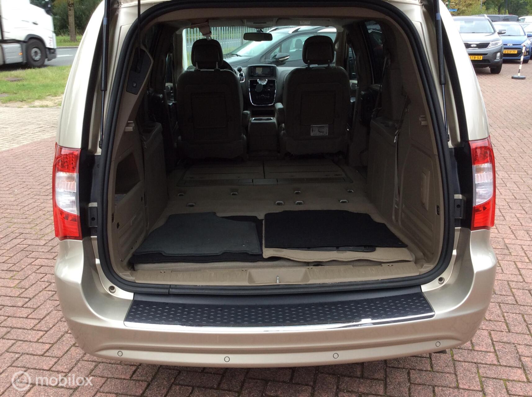 Foto van Lancia Voyager