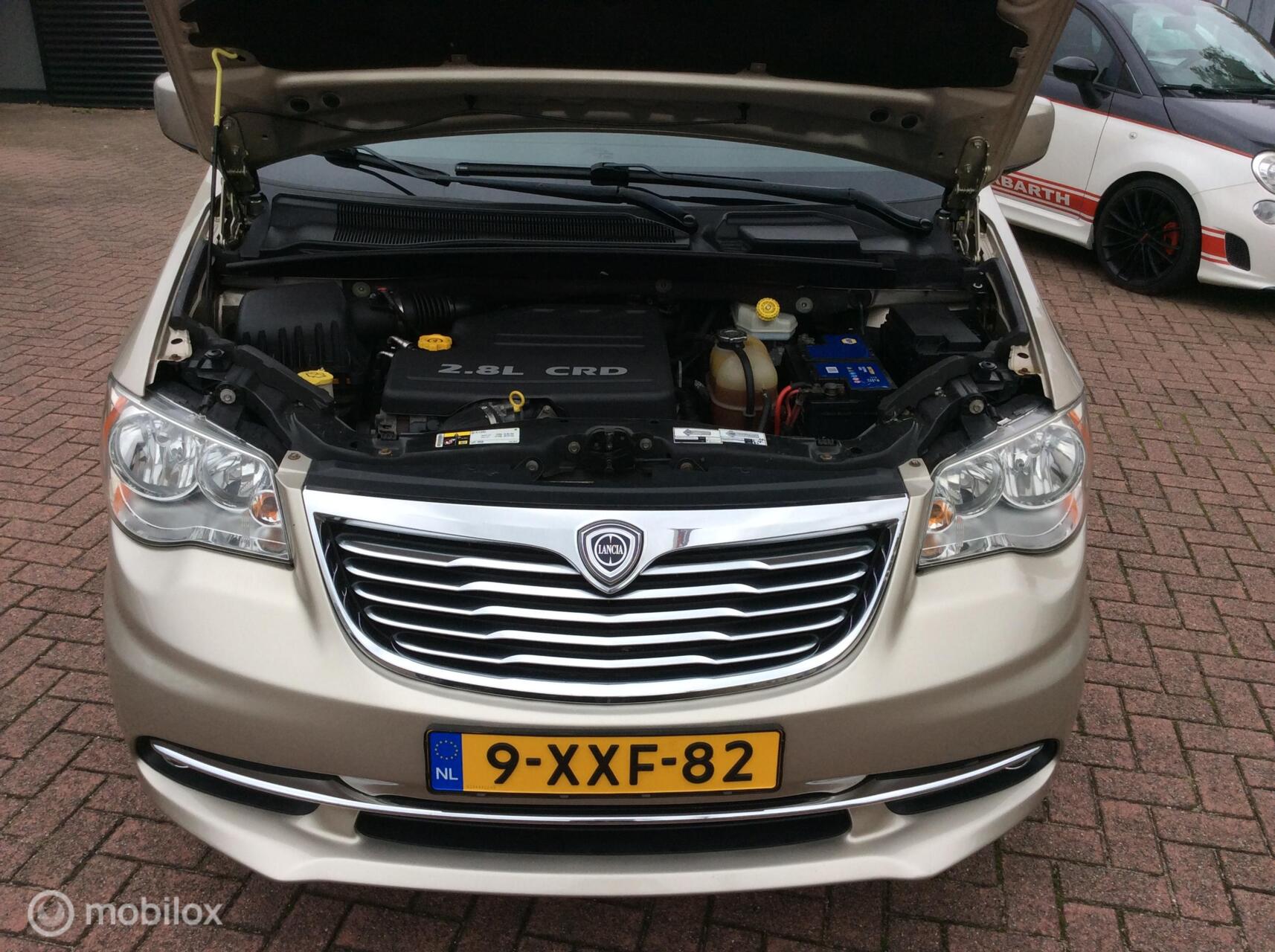 Foto van Lancia Voyager