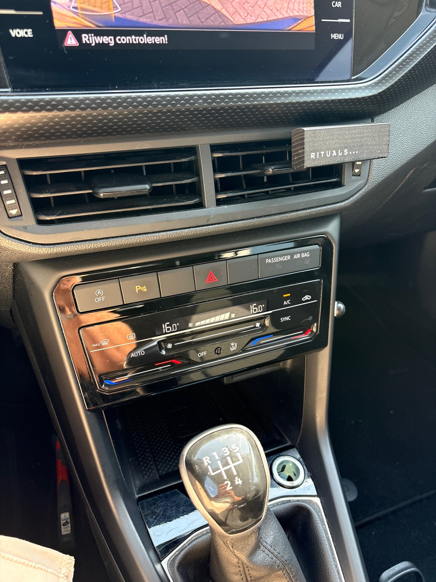 Foto van Volkswagen T-cross