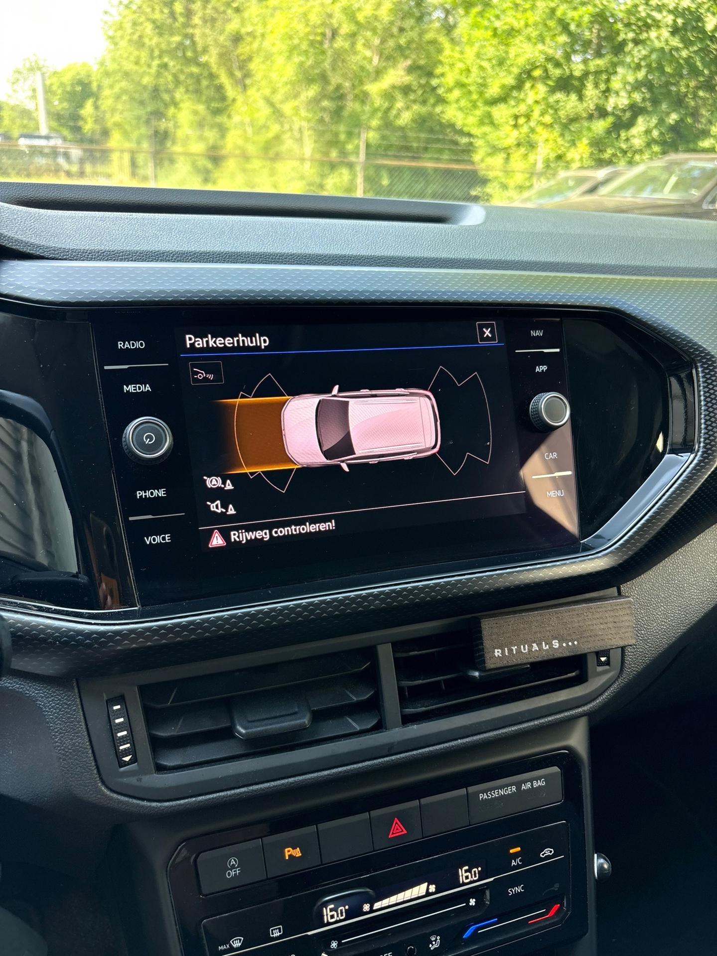 Foto van Volkswagen T-cross
