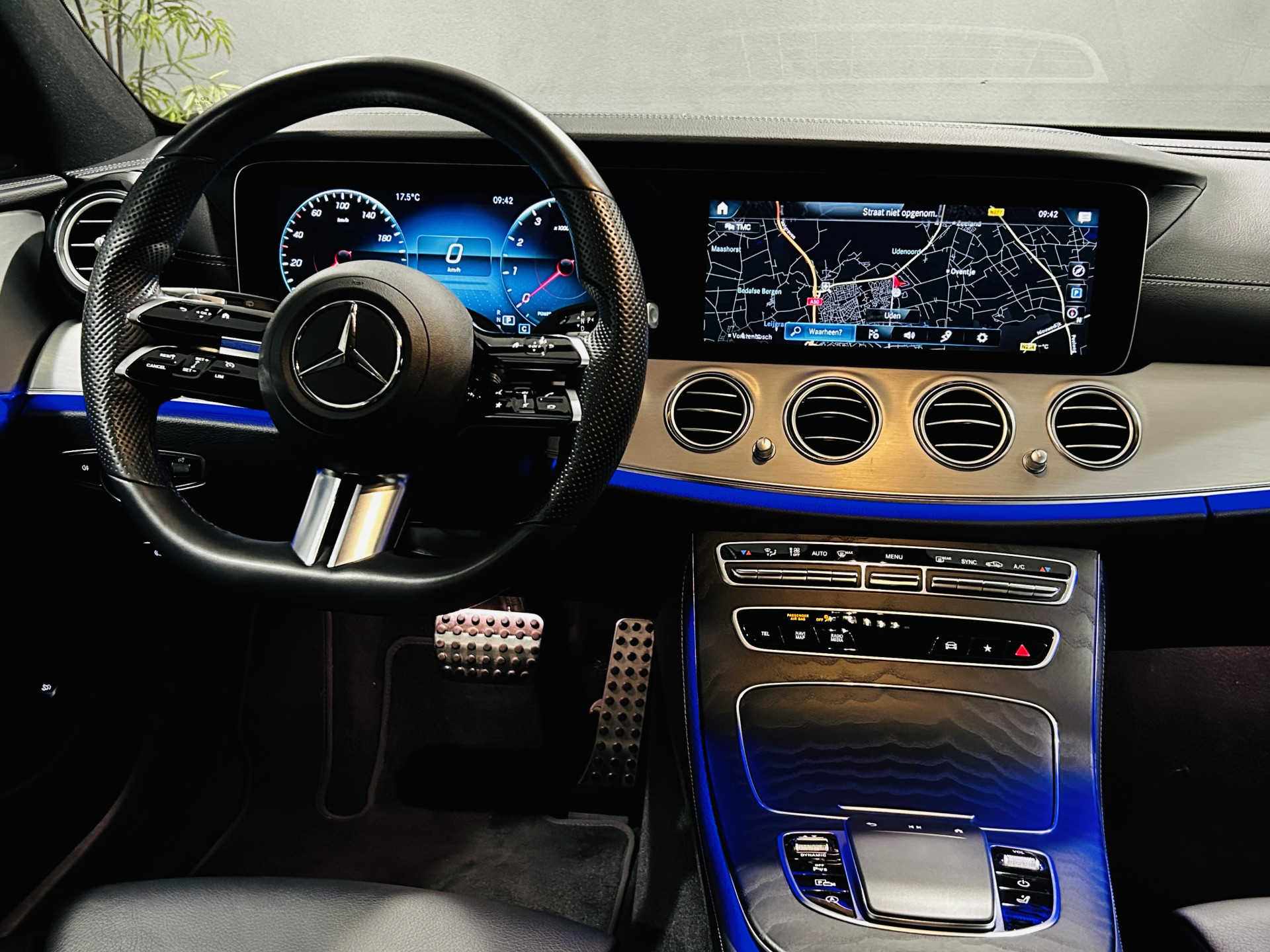 Foto van Mercedes-Benz E 200