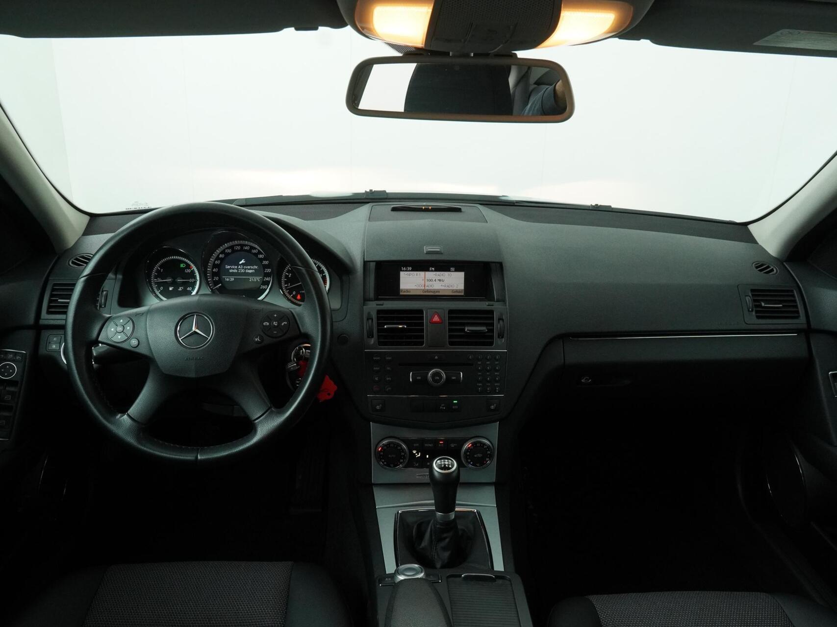 Foto van Mercedes-Benz C 180 Cgi