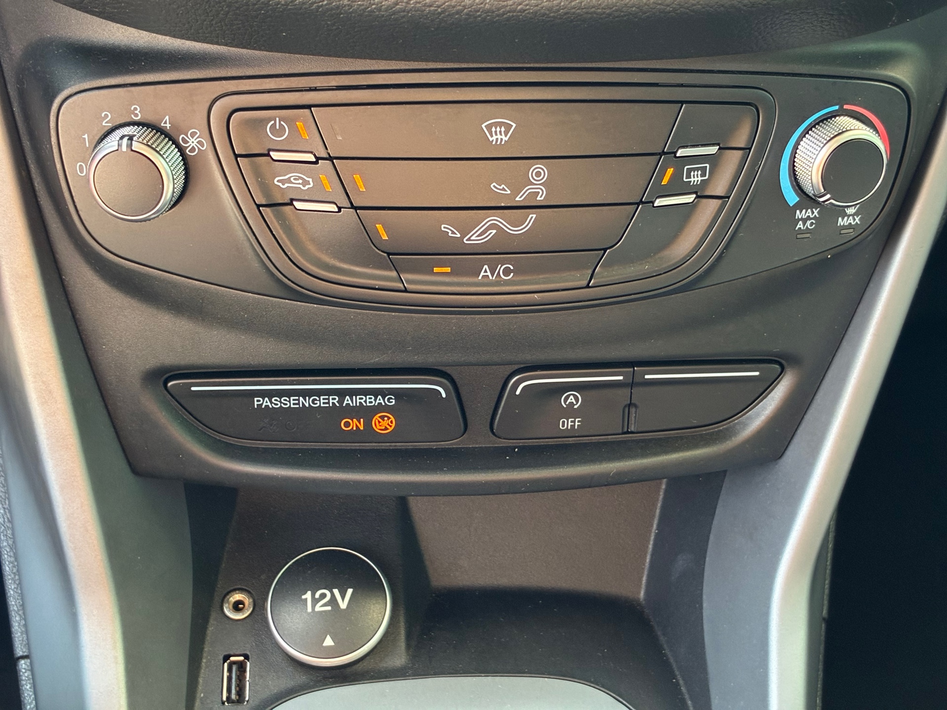 Foto van Ford B-max
