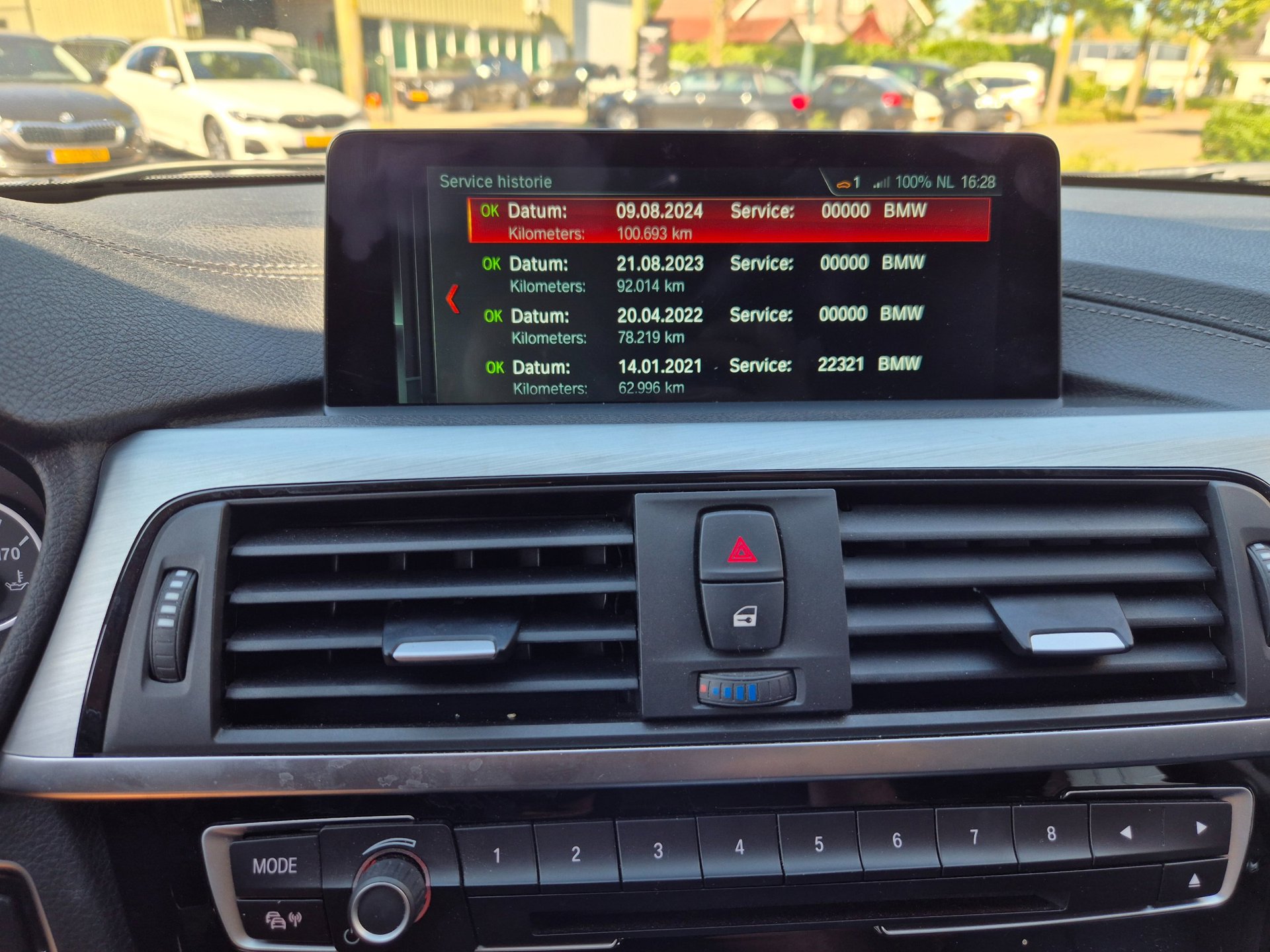 Foto van BMW 320i xDrive