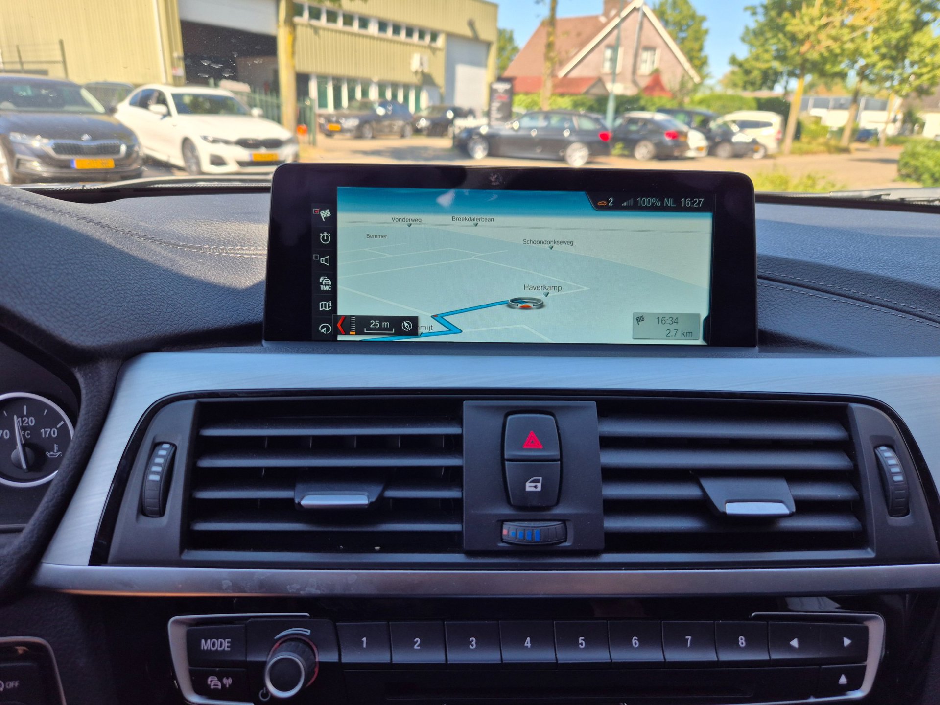 Foto van BMW 320i xDrive