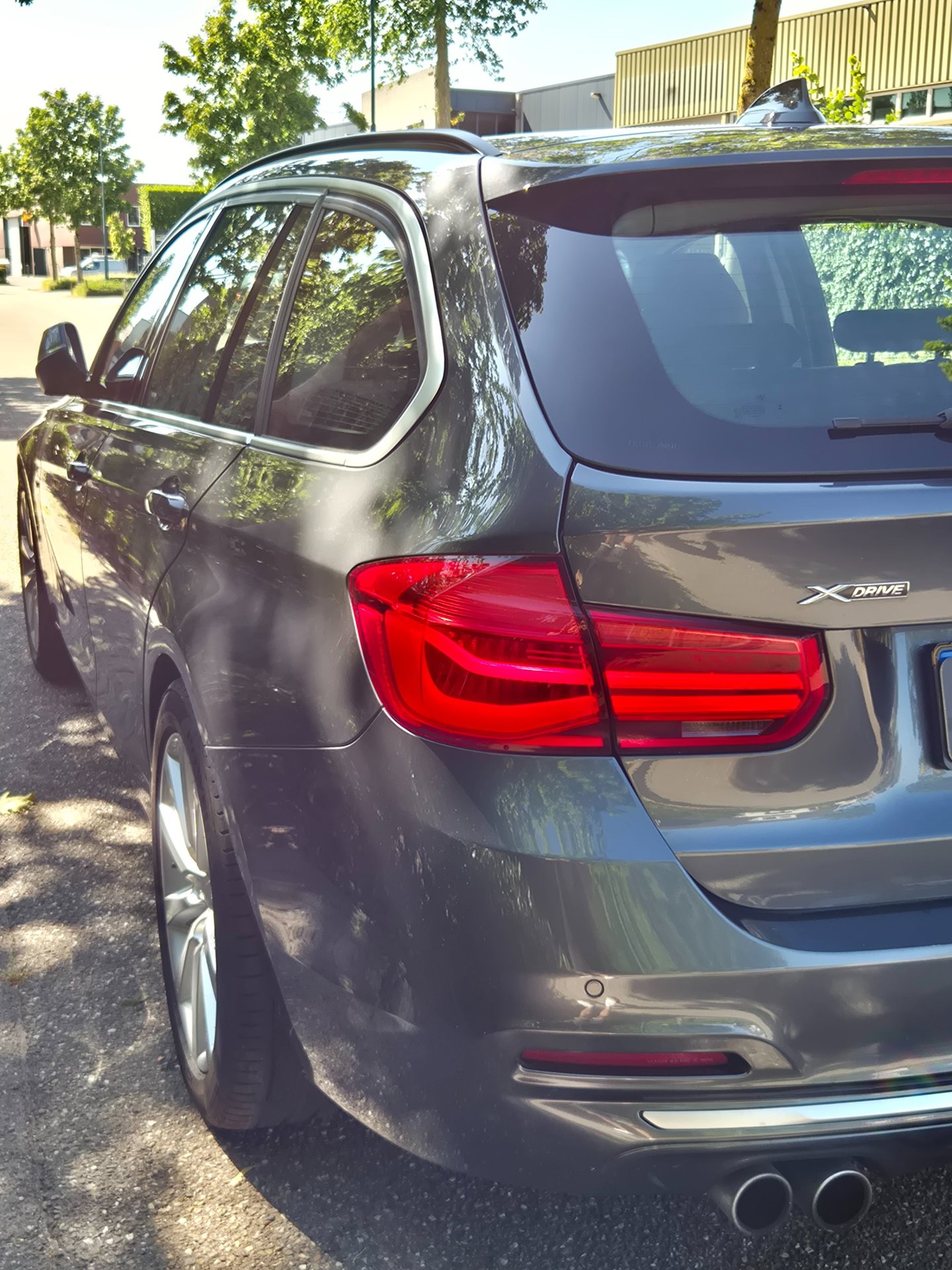 Foto van BMW 320i xDrive