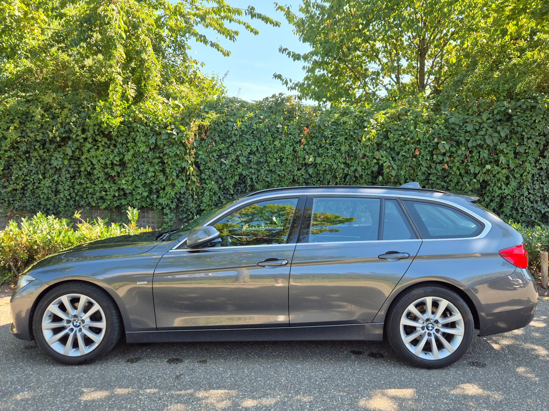 Foto van BMW 320i xDrive