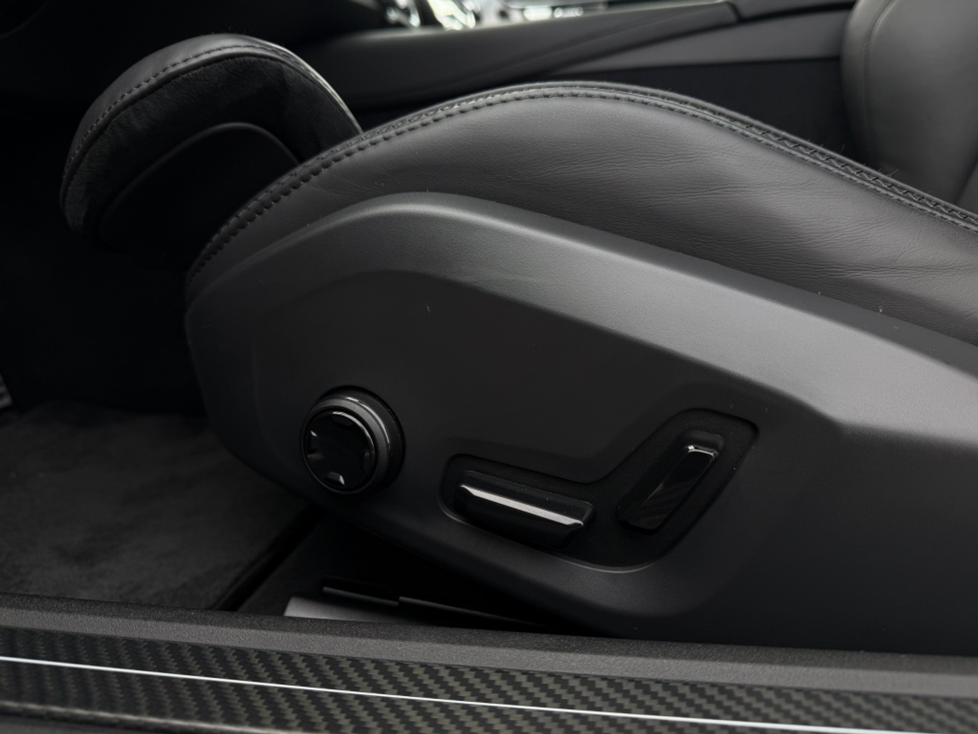Foto van Polestar 1