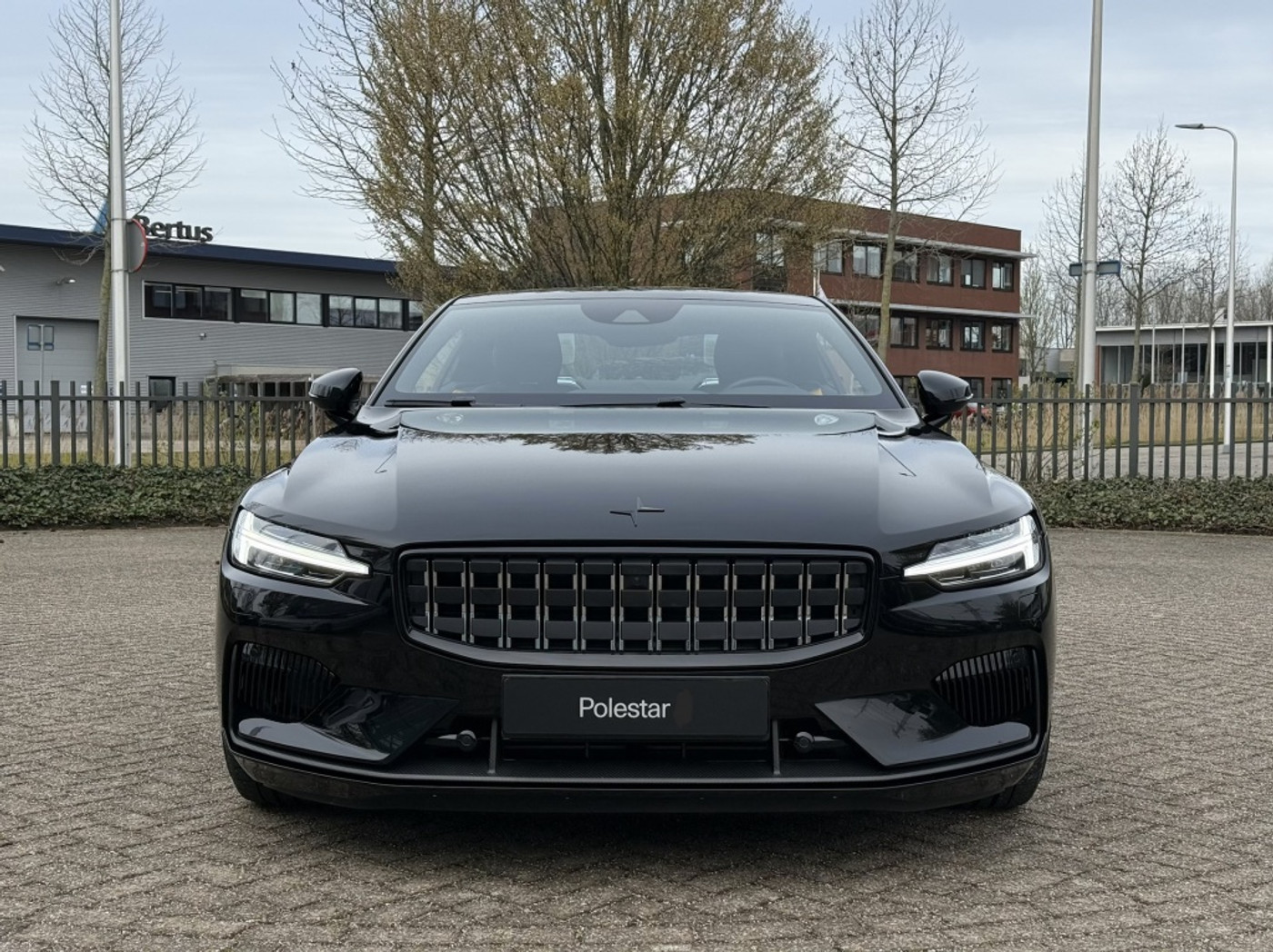 Foto van Polestar 1