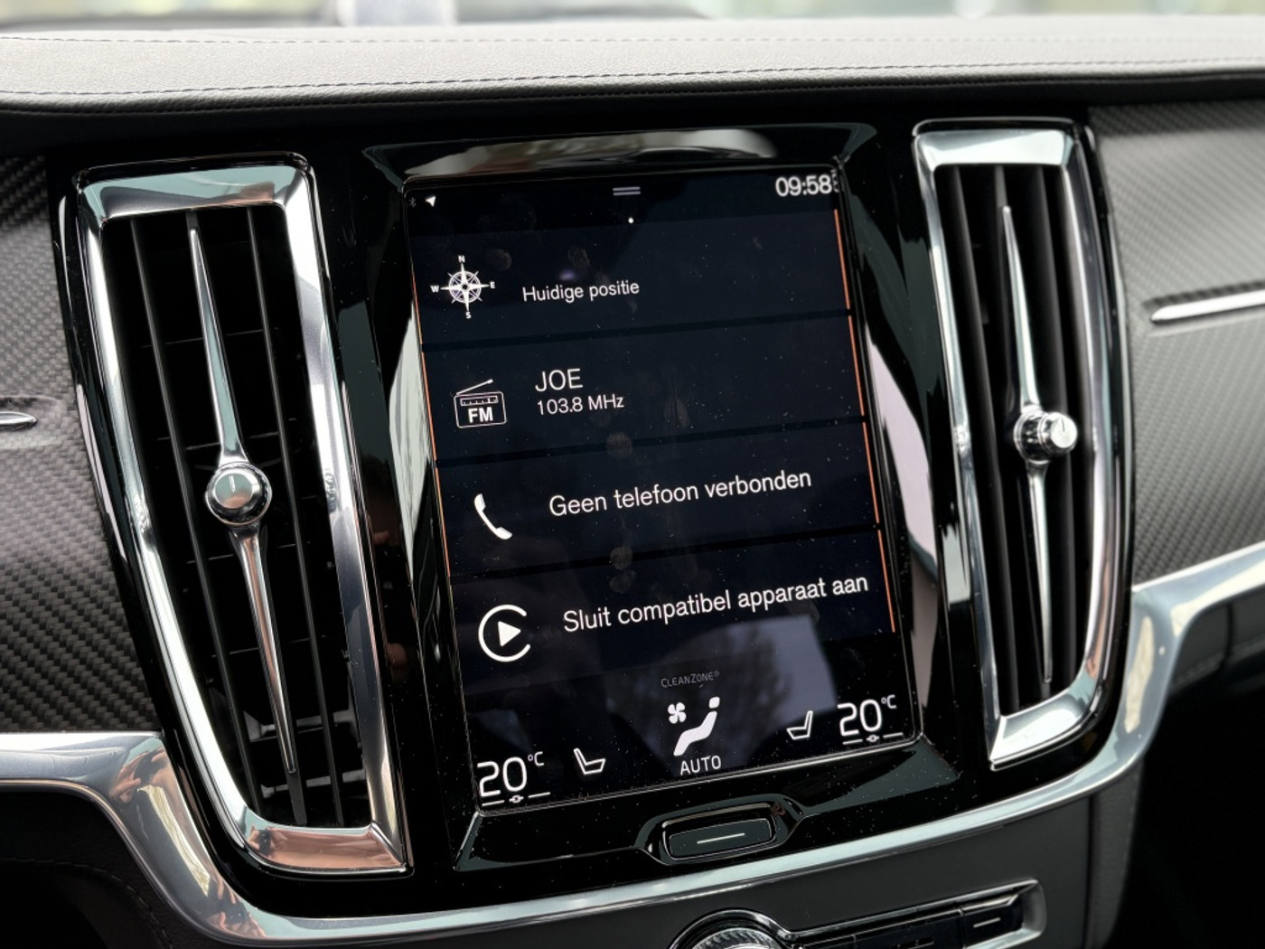 Foto van Polestar 1