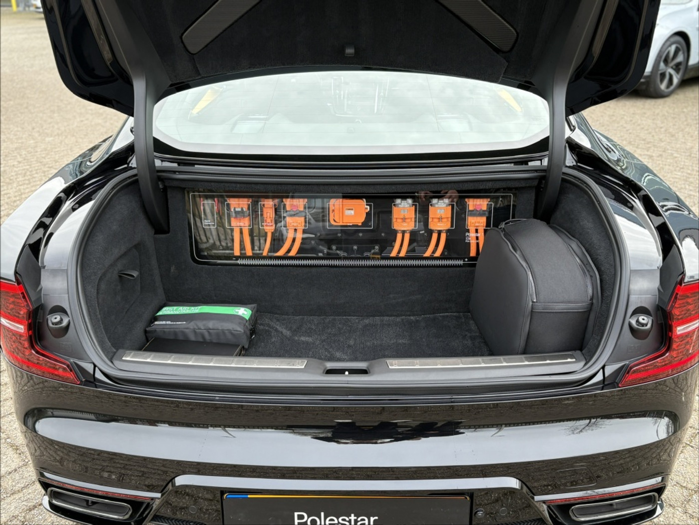 Foto van Polestar 1