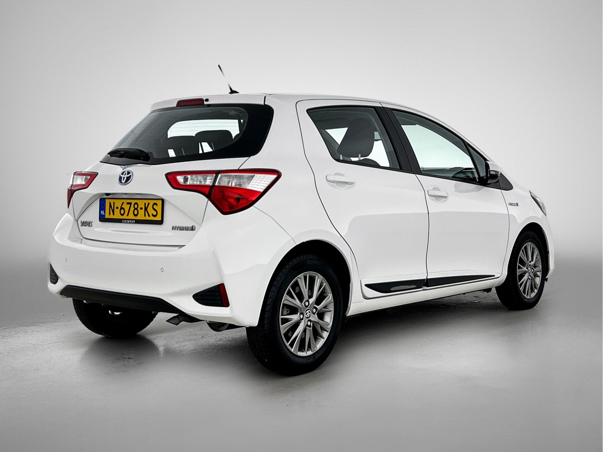 Foto van Toyota Toyota Yaris Hybrid