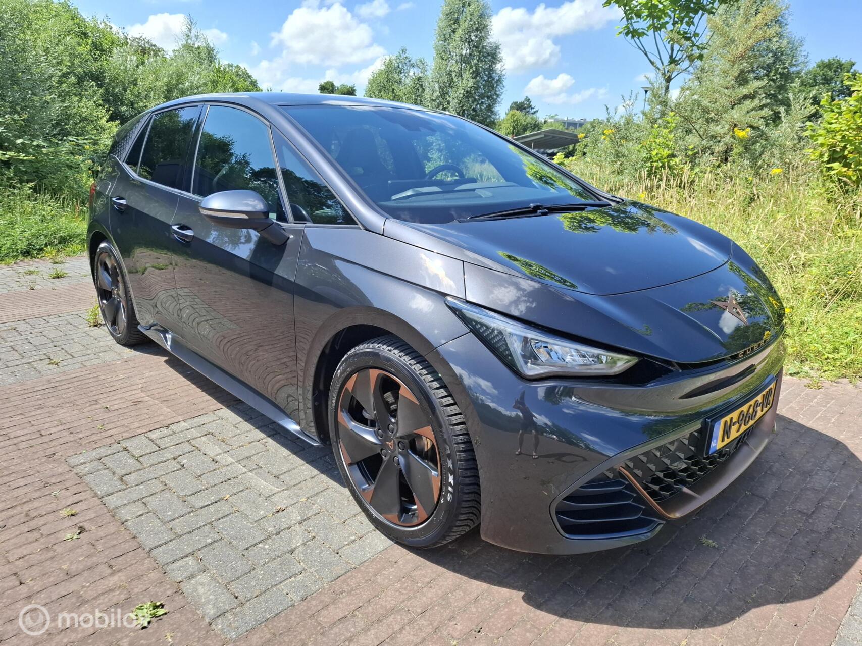 Cupra Born Performance One 2021 - voorkant