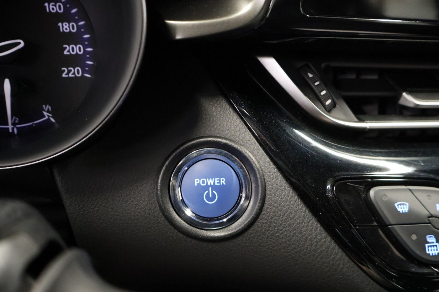 Foto van Toyota C-hr