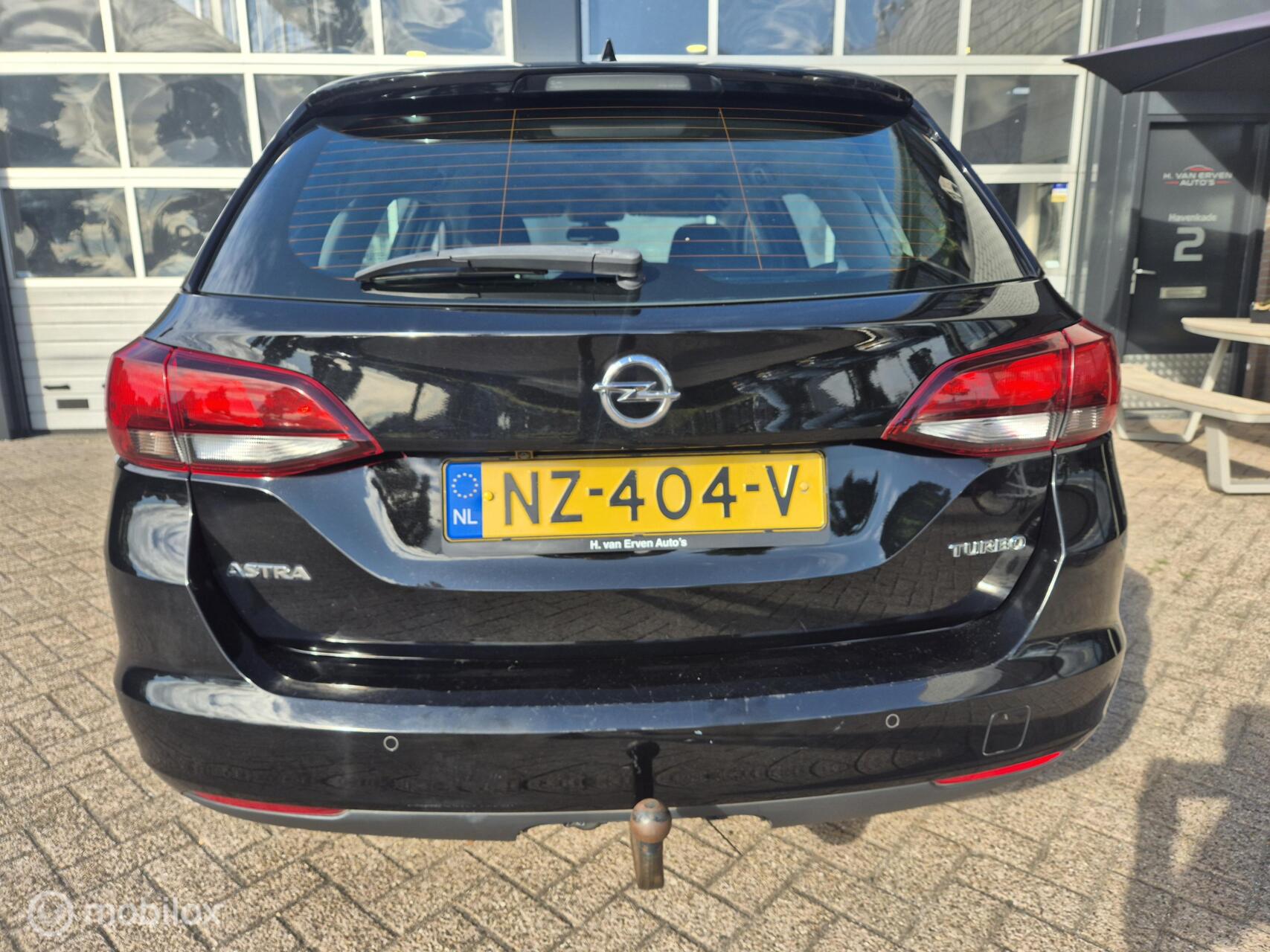 Foto van Opel Astra Sports Tourer