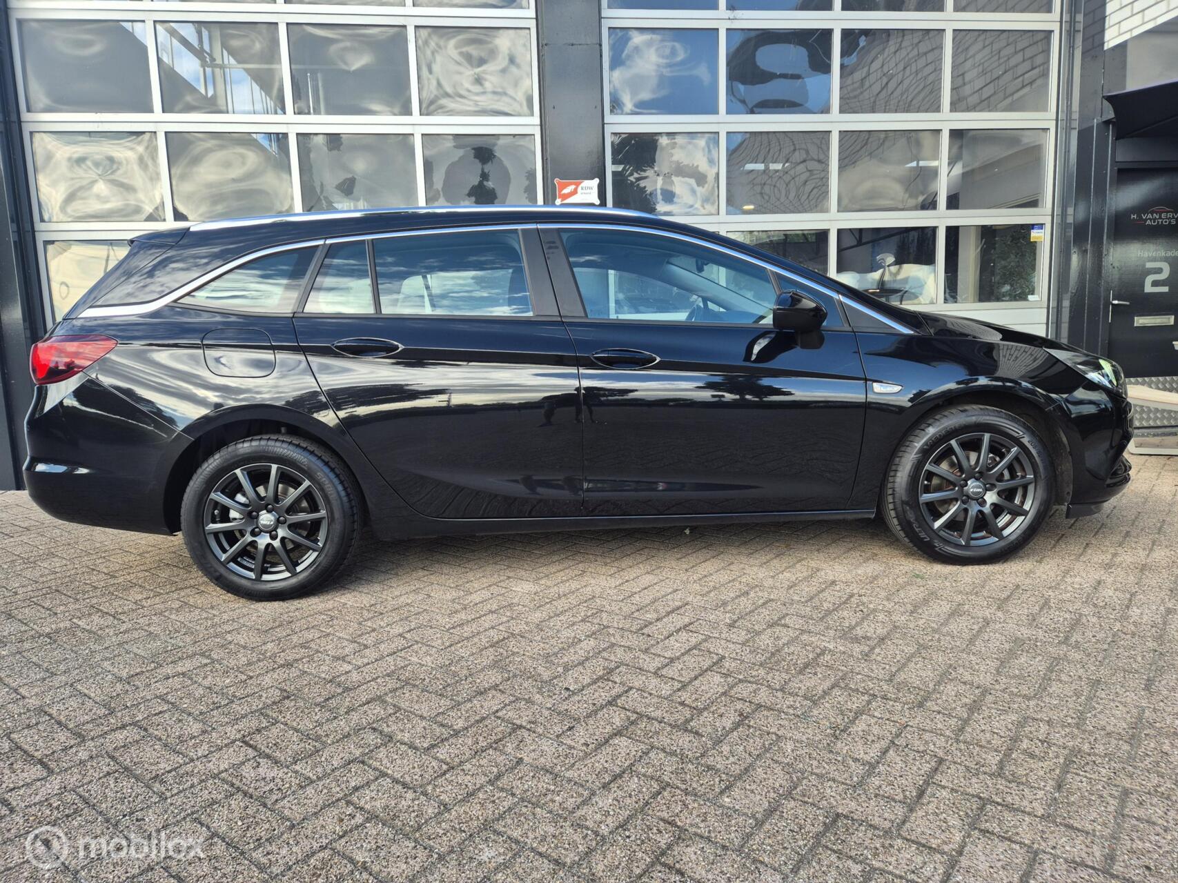 Foto van Opel Astra Sports Tourer
