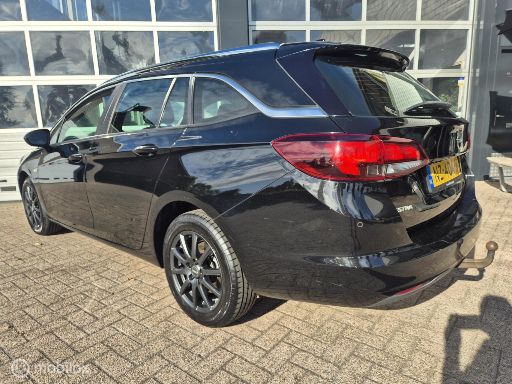 Foto van Opel Astra Sports Tourer