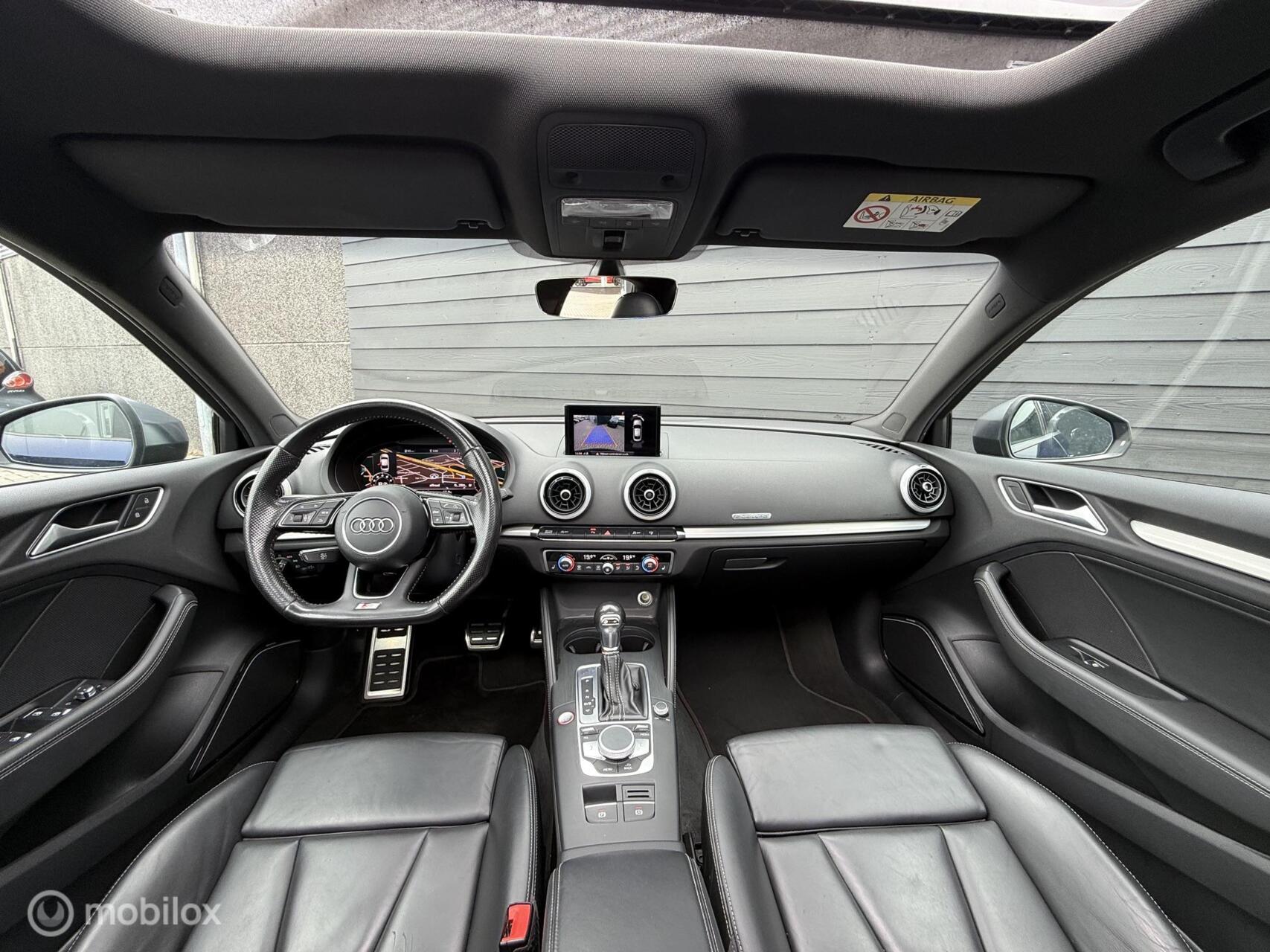 Foto van Audi S3 Limousine