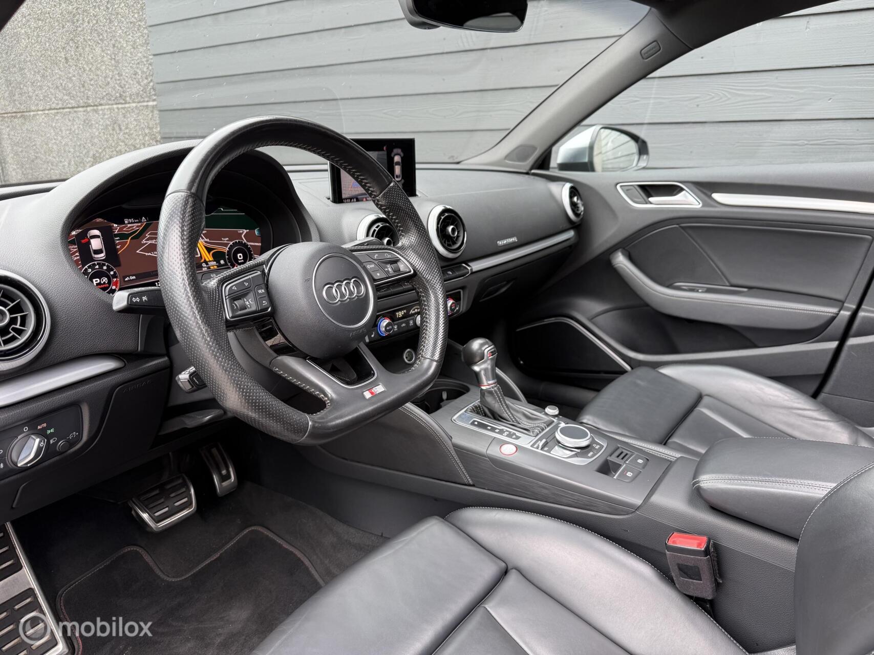 Foto van Audi S3 Limousine