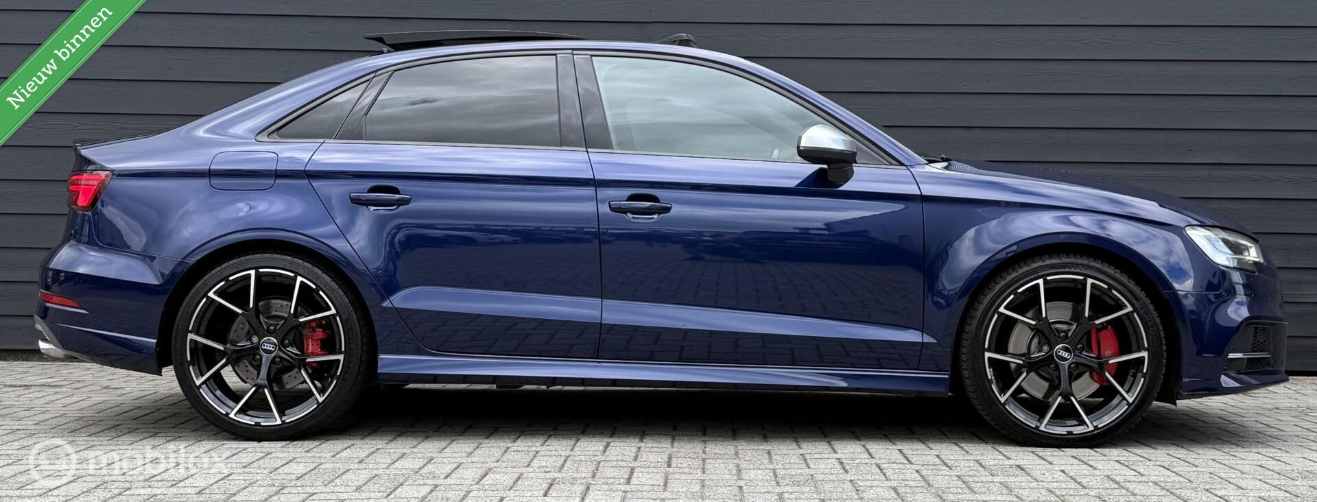 Foto van Audi S3 Limousine