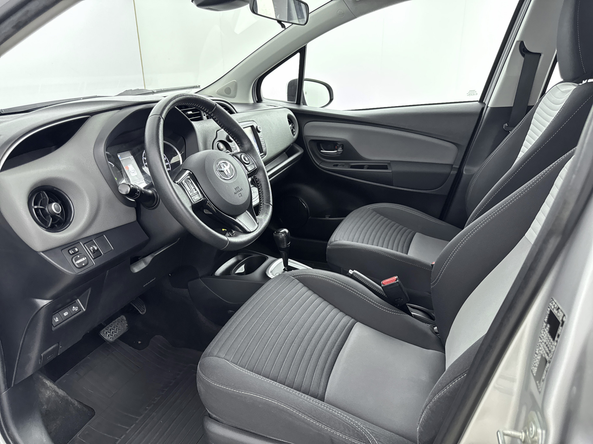 Foto van Toyota Toyota Yaris Hybrid