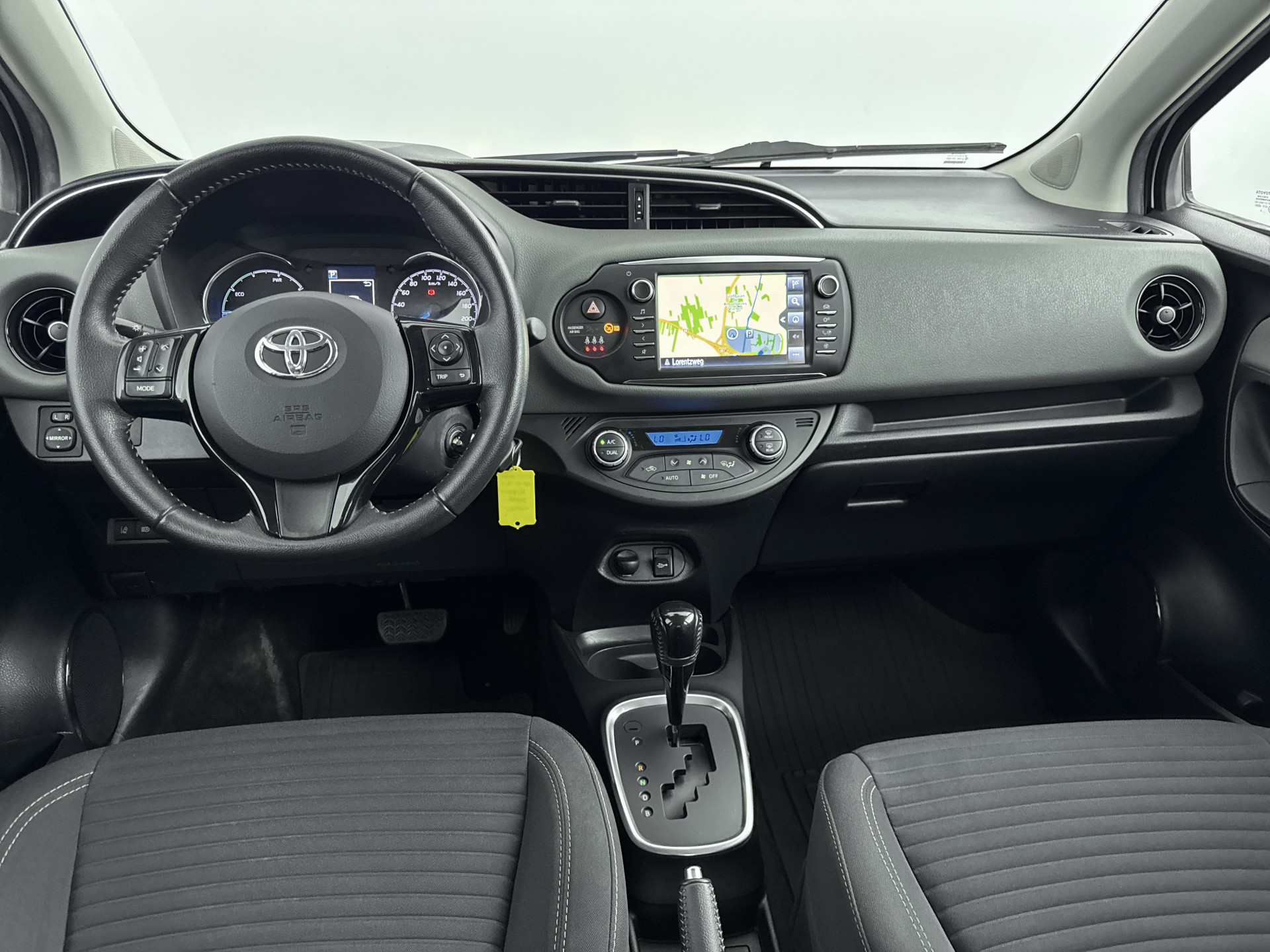Foto van Toyota Toyota Yaris Hybrid
