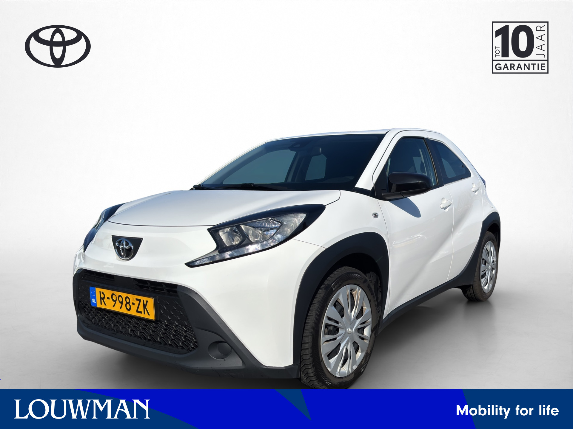 Toyota Aygo X 1.0 VVT-i S-CVT Play 2023 - voorkant