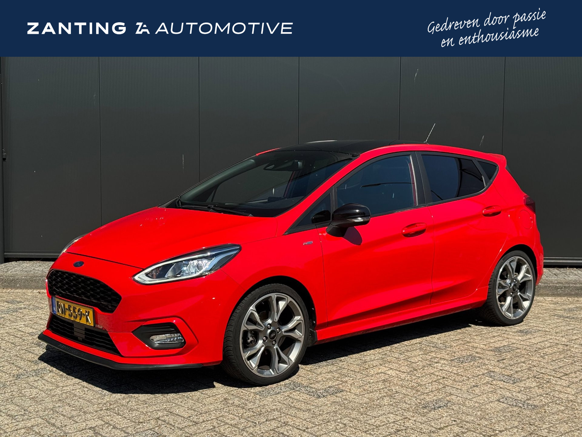 Ford Fiesta 1.0 E.B. 100pk ST-Line | 100% Dealer Onderhouden! | Zwart dak / Spiegels! | 18 inch | Ford Performance | CruiseControl 2017 - voorkant