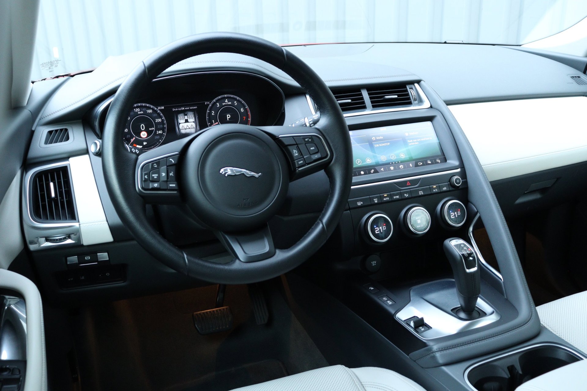 Foto van Jaguar E-pace