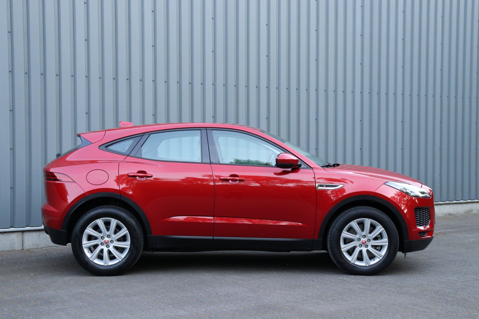Foto van Jaguar E-pace