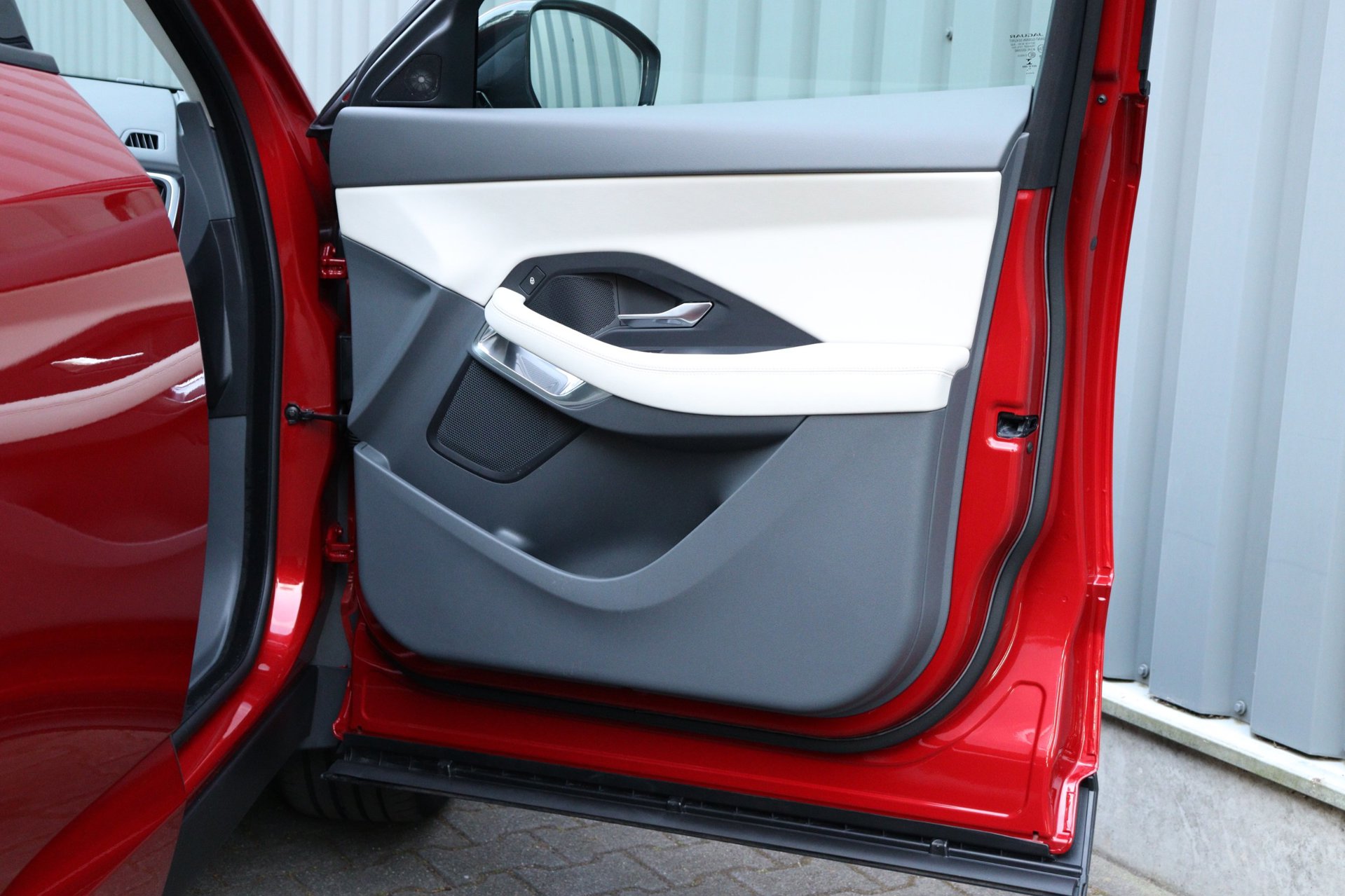 Foto van Jaguar E-pace