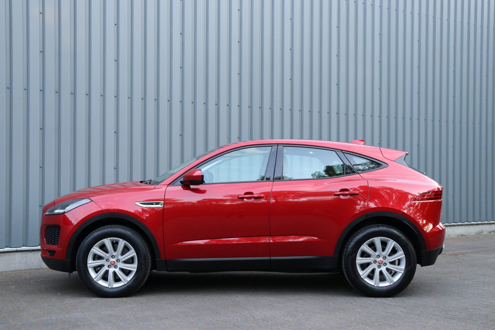 Foto van Jaguar E-pace