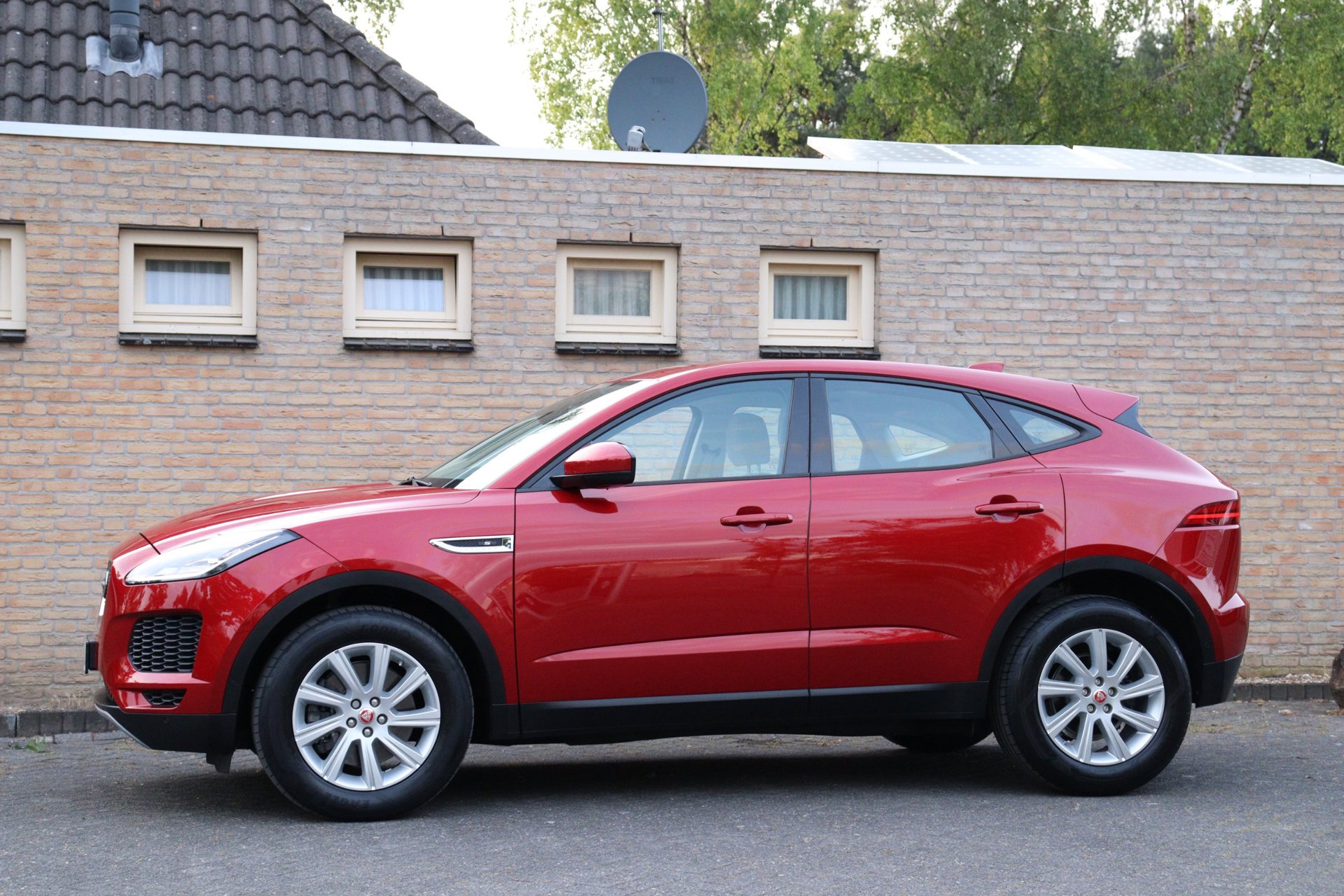 Foto van Jaguar E-pace