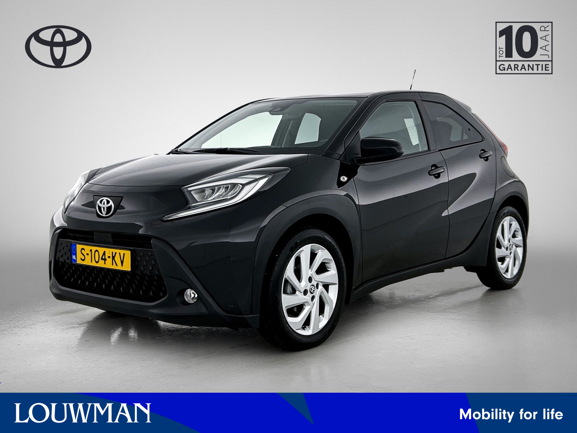 Toyota Aygo X 1.0 VVT-i MT first 2023 - voorkant