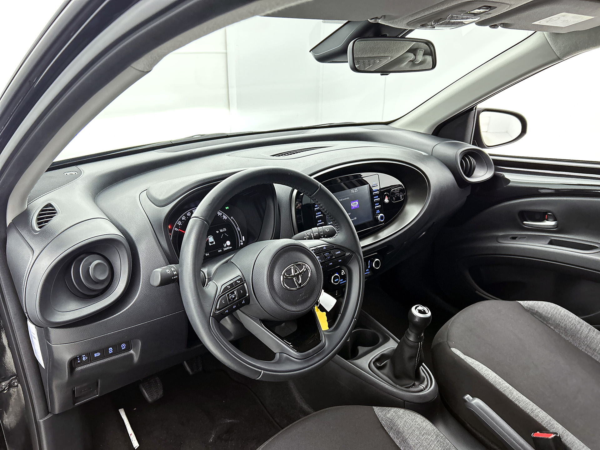 Foto van Toyota Aygo X