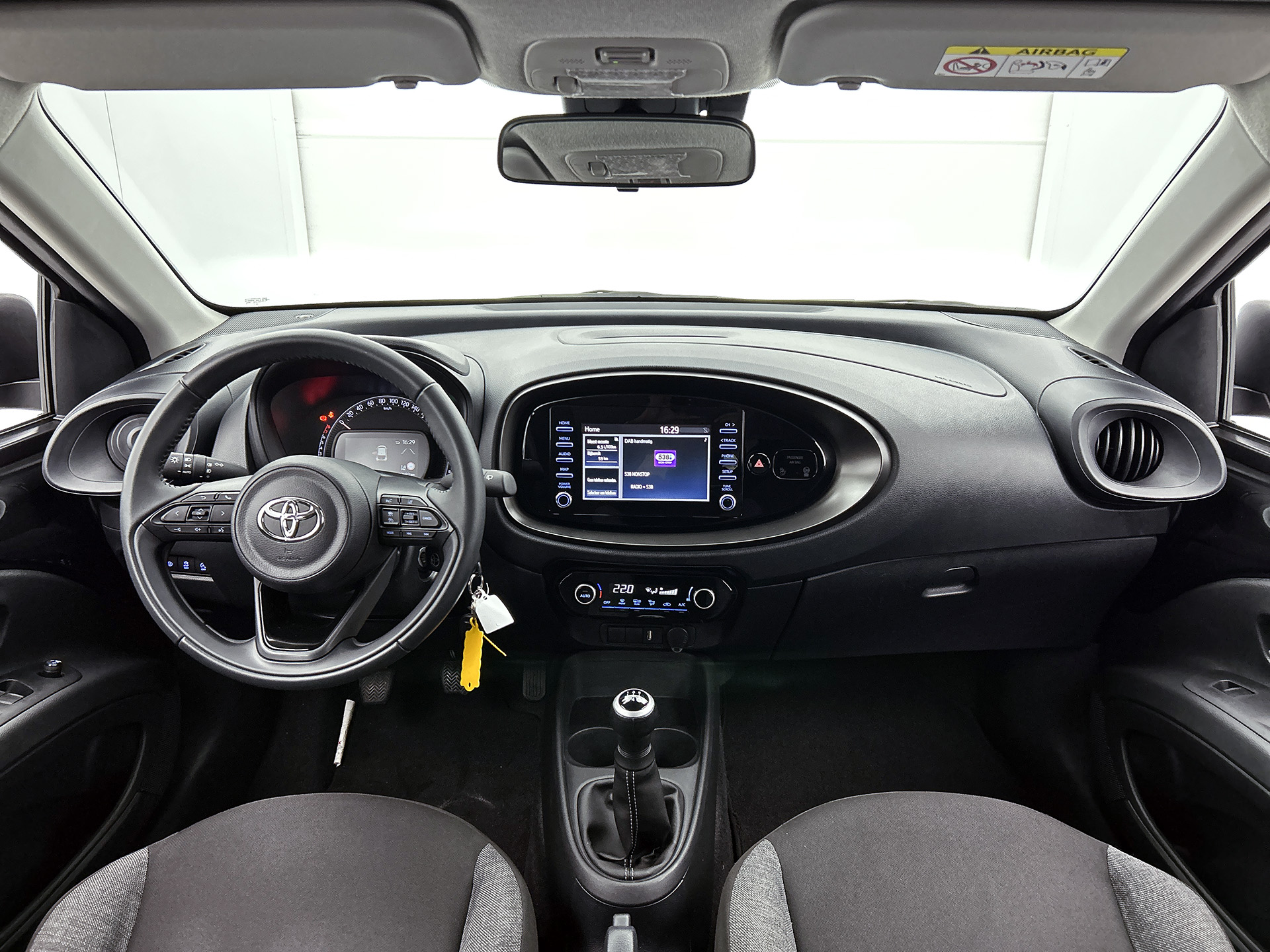 Foto van Toyota Aygo X