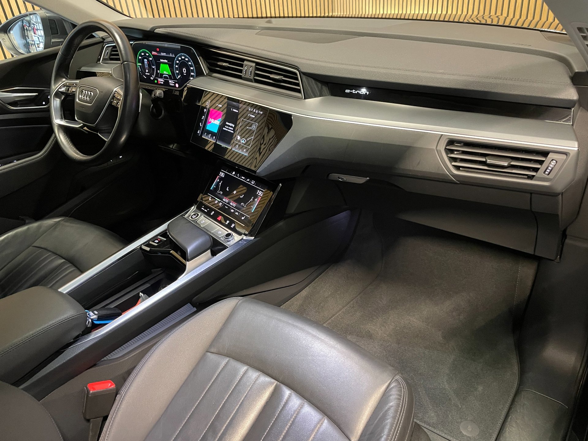 Foto van Audi E-tron 55