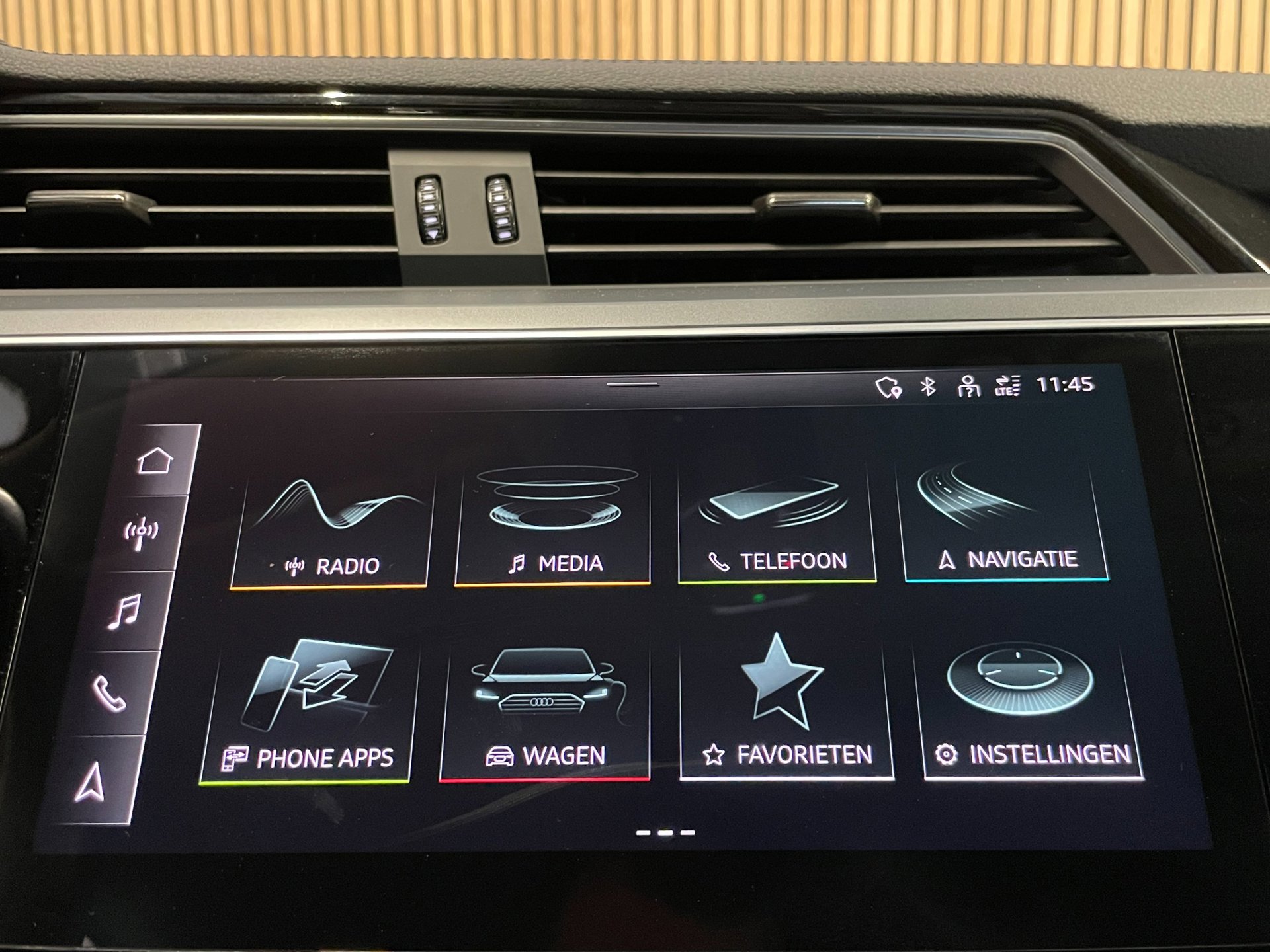 Foto van Audi E-tron 55
