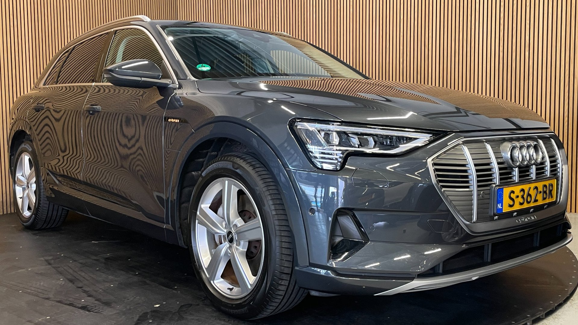 Foto van Audi E-tron 55
