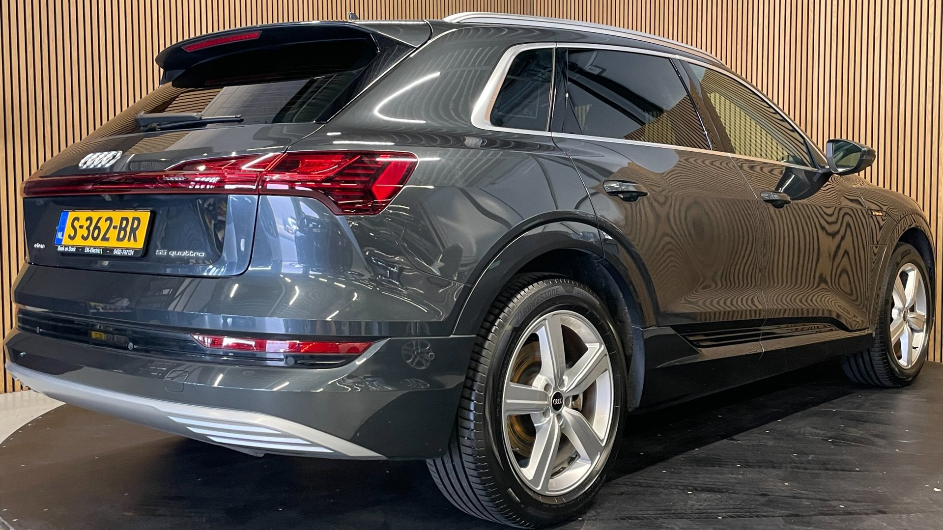 Foto van Audi E-tron 55