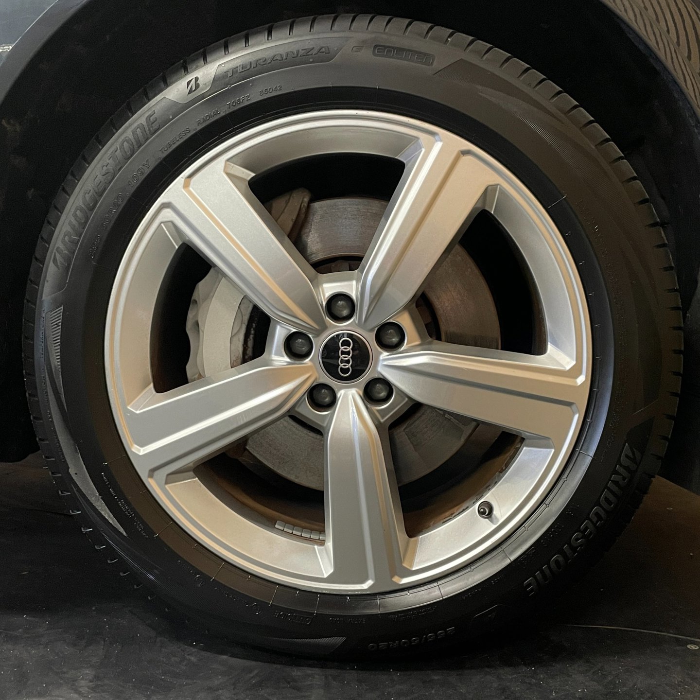 Foto van Audi E-tron 55