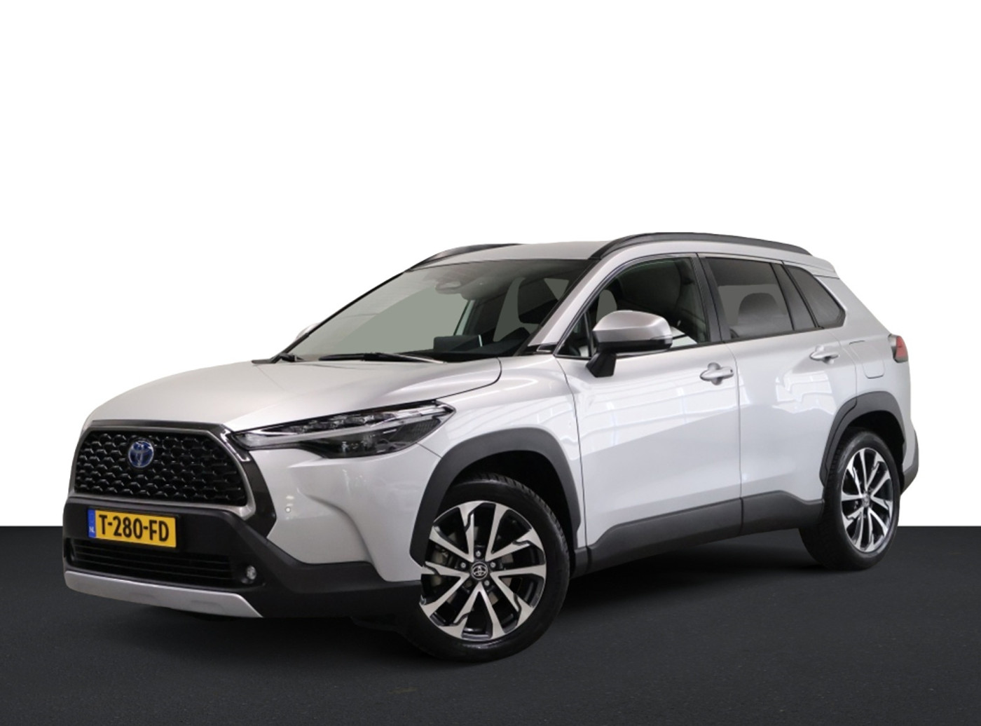 Toyota Corolla Cross 2.0 High Power Hybrid First Edition 2023 - voorkant