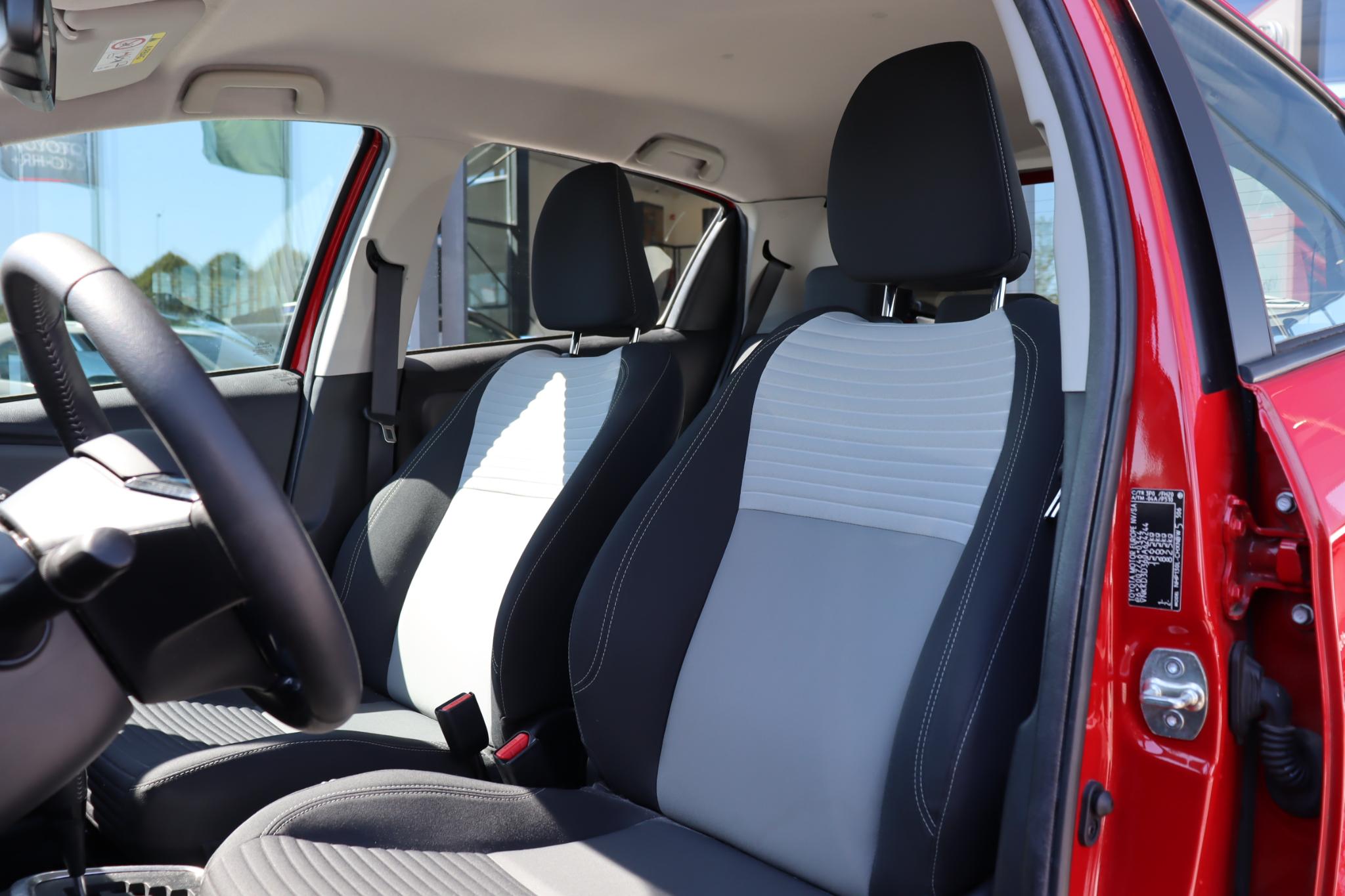 Foto van Toyota Toyota Yaris Hybrid